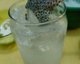 Foto langkah ke 2 dari resep Es kelapa jeruk.