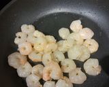 Foto del paso 2 de la receta Pimientos del piquillo rellenos Merluza y Gambas
