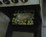 Foto del paso 3 de la receta: Pollo a las hierbas con papas al horno