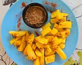 Foto del paso 5 de la receta: Patatas fritas con salsa de pepino