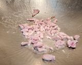 肉絲炒韭菜花的食譜步驟2照片