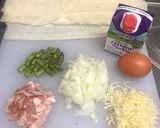 Foto del paso 1 de la receta: Cestas estilo quiche rellenas de bacon, cebolla, queso y trigueros