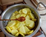 A picture of step 7 of Aloo Katli.