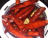 A picture of step 3 of Lehsun ki chutney (Rajasthani style)/ garlic chutney.