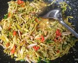 Foto langkah ke 6 dari resep Oseng Bunga Pepaya Teri.