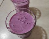 A picture of step 3 of Blueberry Lassi.