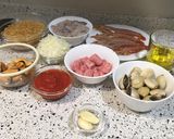 Foto del paso 1 de la receta: Fideuá con salchichas de pollo