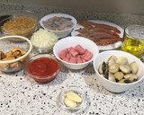 Foto del paso 1 de la receta: Fideuá con salchichas de pollo