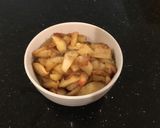 A picture of step 4 of Apple Crumble Pastry Tarts.
