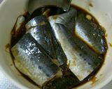 A picture of step 1 of Foolproof Deep-Fried Sardine (Mackerel).