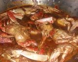 A picture of step 5 of Crab curry.