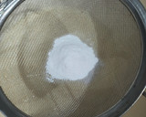 Foto del paso 1 de la receta: Bizcocho integral de yogurt, avellanas,coco y nueces🍰