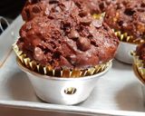 Foto langkah ke 6 dari resep Banana Chocolate Muffin Super Moist.