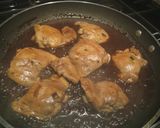 A picture of step 7 of Sautéed Chicken with Pomegranate and Balsamic Vinegar Sauce.
