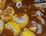 Foto langkah ke 4 dari resep Seafood saus padang.