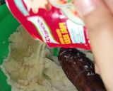Foto langkah ke 5 dari resep Kroket kentang tahu isi sosis.