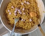 Foto langkah ke 5 dari resep Mie Dompet.