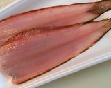 A picture of step 1 of Soft and Delicious Tonguefish Meunière.