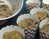 Foto langkah ke 7 dari resep 118. Muffin Cokelat Versi Panggang dan Versi Kukus.