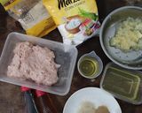 Foto langkah ke 1 dari resep Homemade chicken luncheon.