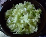 A picture of step 6 of Cream Stew with Salmon and Napa Cabbage.