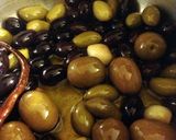 A picture of step 6 of Spicy marinated mixed olives.