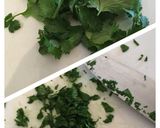 A picture of step 2 of Easy & Healthy_Sesame & Chicken Spring Rolls.