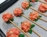 Foto langkah ke 6 dari resep Buket Kukis Semprit Tanpa Telur (Eggless Bouquet Cookies)🌺.