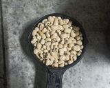 A picture of step 1 of Lobia Daal.