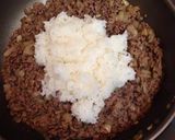 A picture of step 3 of Everybody Loves Traditional Omurice.