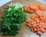 Hình bước làm 3 của món Cháo cá hồi sắc màu