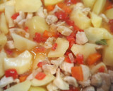 Foto del paso 5 de la receta: Patatas guisadas con pollo