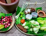 รูปขั้นตอนการทำที่ 1 ของ ส้มตำลูกยอ:ลูกยอใบยอชะลอวัย #เย็นนี้ผอมแน่