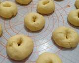 Cara Membuat Donat Maizena 5