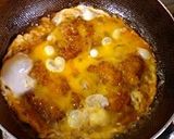 A picture of step 9 of Single-Serving Fried Pork Cutlet Rice Bowl.