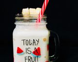 A picture of step 4 of Banana milk shake.