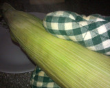 A picture of step 3 of Rick's Quick and Clean Corn on the Cob.