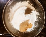 A picture of step 4 of Chilli garlic mushroom.