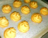 Foto langkah ke 3 dari resep Kue sus vla vanilla.