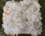 Foto del passaggio 6 della ricetta 'Gimbap' facile - Sandwich di riso con carne grigliata alla coreana