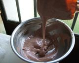 A picture of step 5 of My Favorite Macarons (Chocolate).