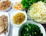 A picture of step 5 of Kanya's Pork Noodles Soup.