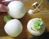 A picture of step 2 of Quick! [Turnip Salad with a Meaty Texture].