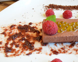 Foto del paso 3 de la receta: Tarta de chocolate con perlas de aove y mermelada de frambuesas