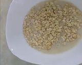 A picture of step 1 of Breakfast Oats.