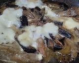 Foto del paso 5 de la receta: Berenjenas🍆en salsa de ajo🧄, miel🍯y queso🥯🧀🍆