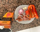 Foto del paso 1 de la receta: Nidos a la salsa de gambas