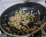 A picture of step 3 of Omlet curry.