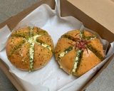 Foto langkah ke 6 dari resep Korean garlic cheese bread.