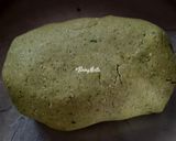 A picture of step 2 of Hariyali Bajra Paratha.